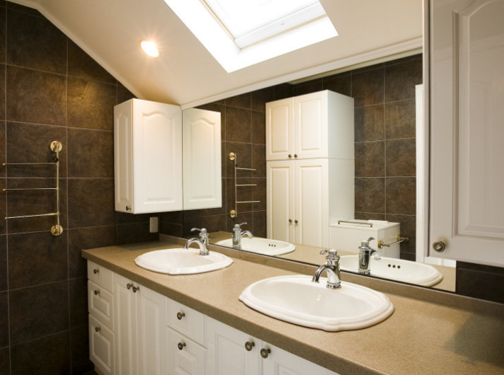 ELEGANT VANITY